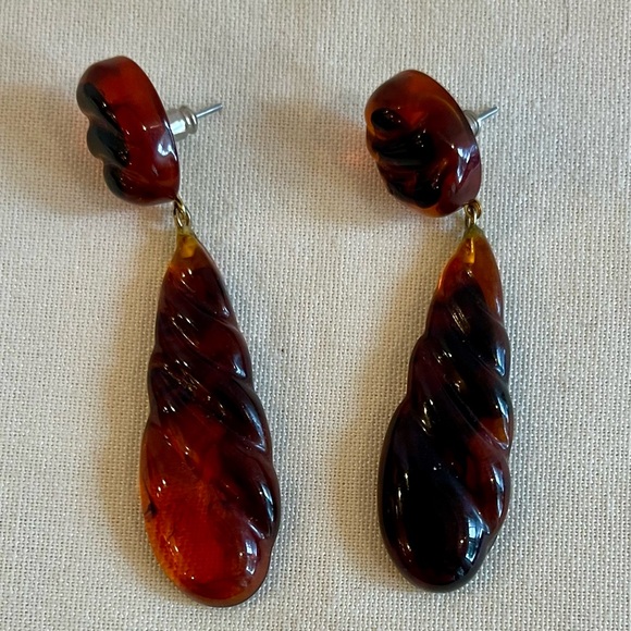 Tortoise Shell Earrings, Pierced - Picture 9 of 16
